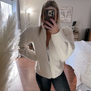 NWT Philosophy faux fur/Sherpa cropped zip up-xsmall